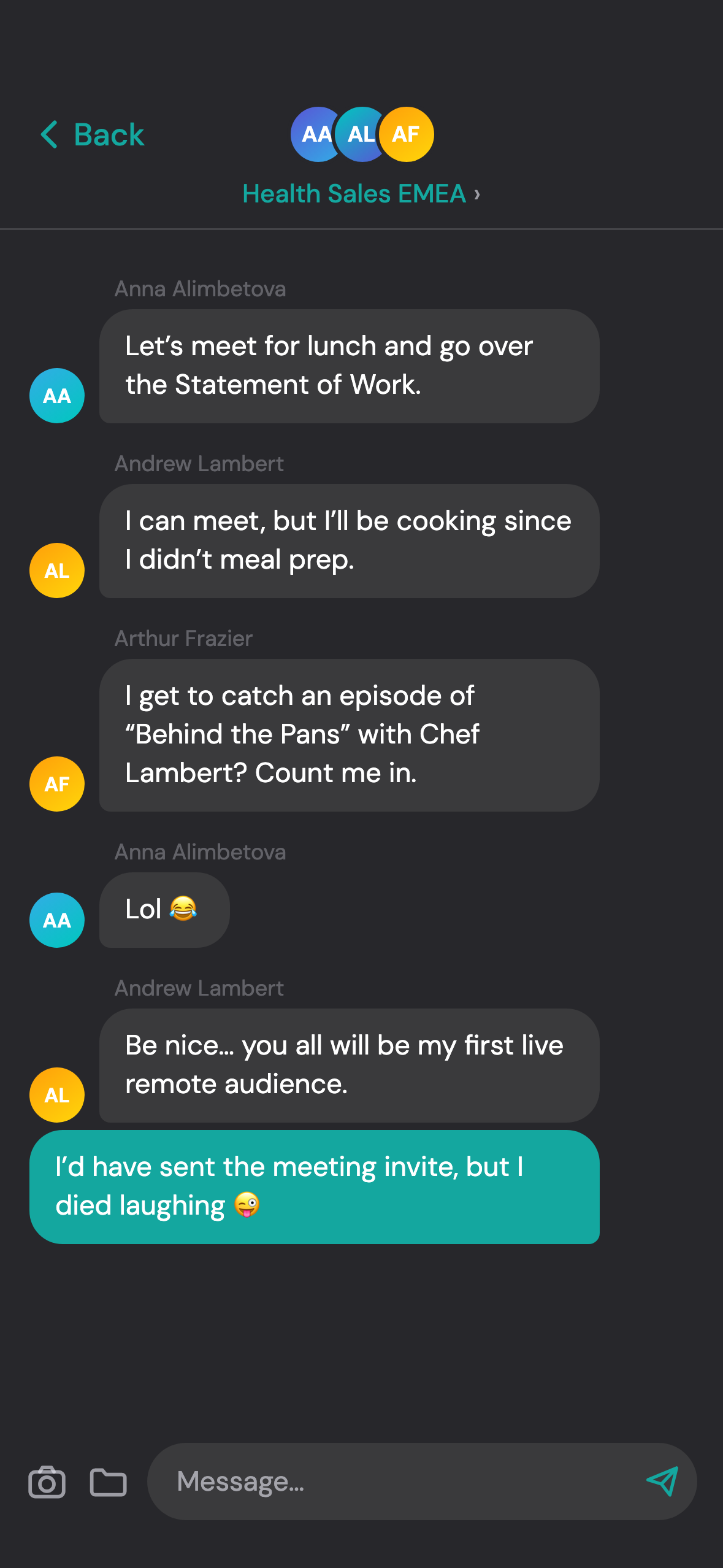 The same contact, this time by chat: a thread is picked, a message is typed and sent, and a reply arrives in the same conversation the calls sit in.